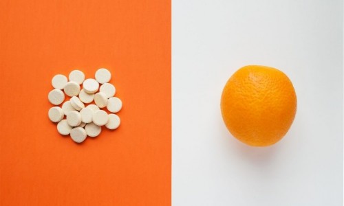 Πόσο ασφαλές είναι να λαμβάνω βιταμίνες ως συμπλήρωμα διατροφής; Υπάρχει κάποια επιβάρυνση;